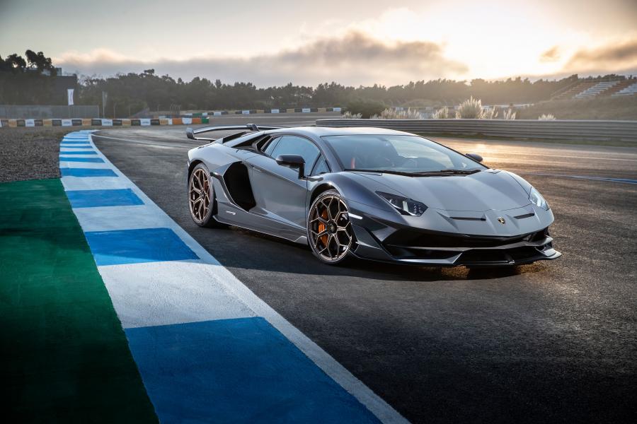  Lamborghini Aventador SVJ 2018 года  (WW) (фото 45 из 53)
